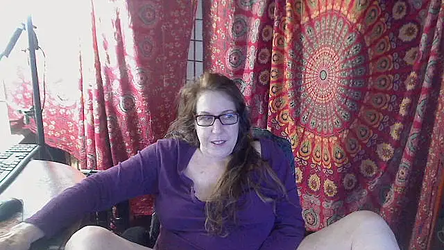 Ireallysquirt élő XXX-chatje