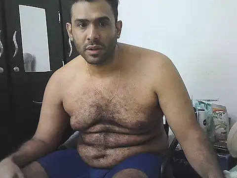 AlphaLatinoBear: онлайн-секс-чат