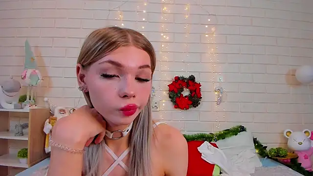 Blondy_Fina's Live XXX Chat