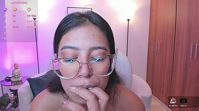 raven_stonee's Live XXX Chat