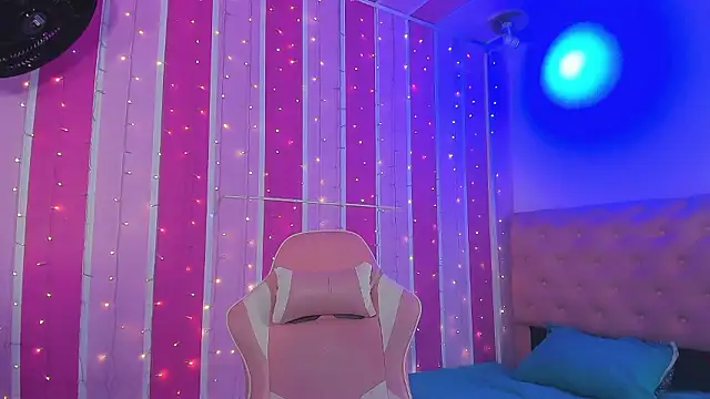 allison_mc élő XXX-chatje