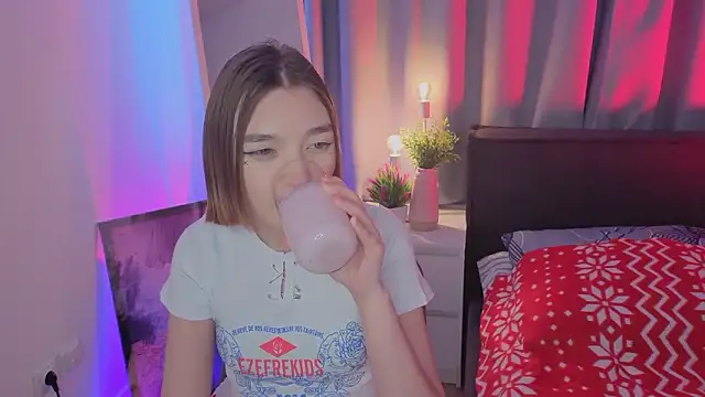 Leyla_crsh's Live XXX Chat