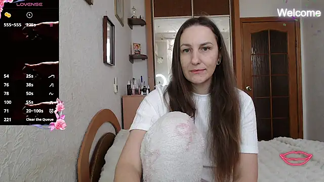 Yevgeshka-Milashka's Live XXX Chat