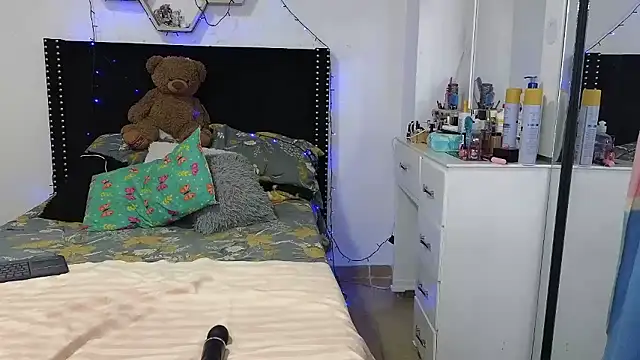 charlotte_077 라이브 XXX 채팅