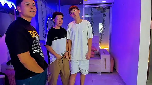 Houseofwarrios' Live XXX Chat