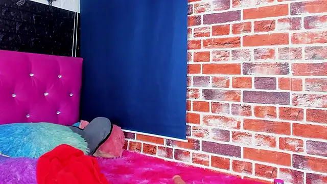 Nyra_Rose: απευθείας συνομιλία ΧΧΧ