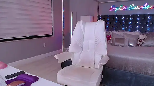 theofficialsophiasanchez's Live XXX Chat