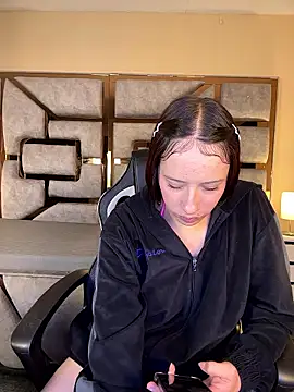 LUNA_MAIA's Live XXX Chat