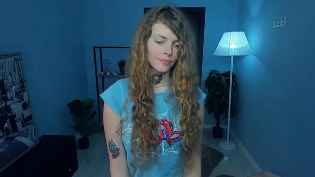 RayaNenlia's Live XXX Chat