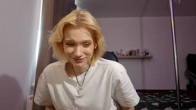 AuraNevera's Live XXX Chat