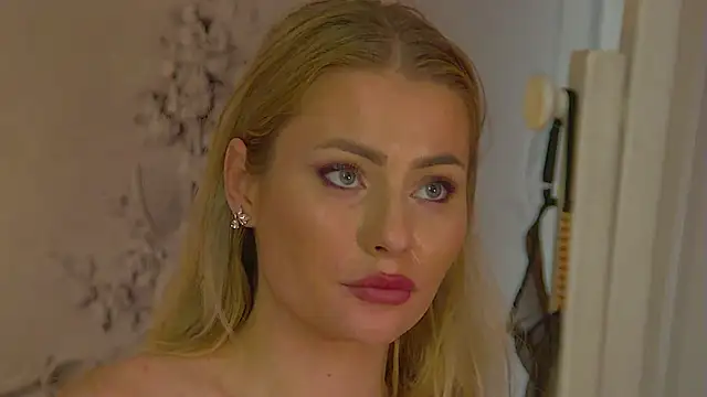 MisshaNight Adlı Modelin Canlı XXX Sohbeti