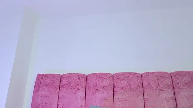 emmacurvy's Live XXX Chat