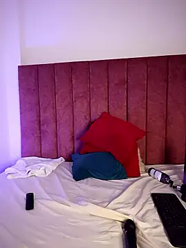 Онлайн чат XXX RominaaReyes