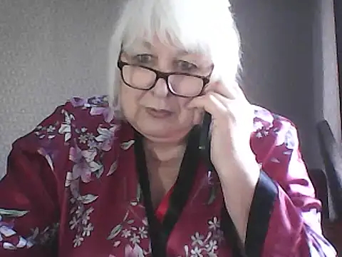 Alexia64231 Adlı Modelin Canlı XXX Sohbeti