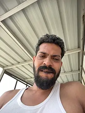 Stoner-boii-Cloudy-arhan's Live XXX Chat