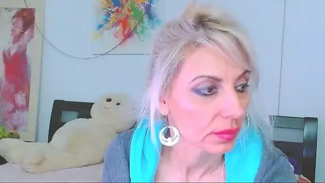 HoneyLara's Live XXX Chat