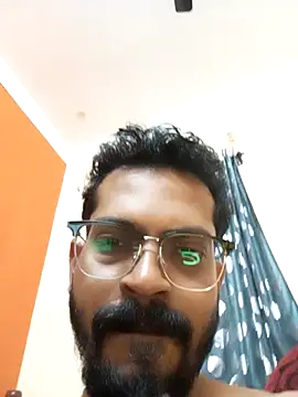 Stoner-boii-Cloudy-arhan's Live XXX Chat