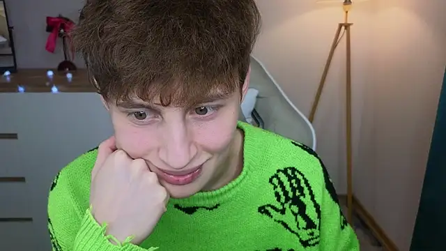 crisp1n's Live XXX Chat