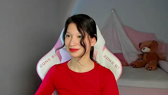 SaraDenars Adlı Modelin Canlı XXX Sohbeti