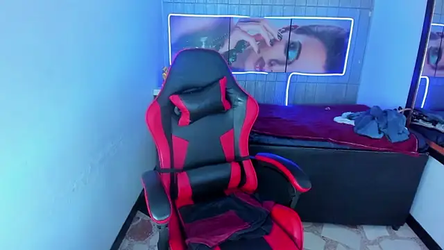 honeyluxe_'s Live XXX Chat