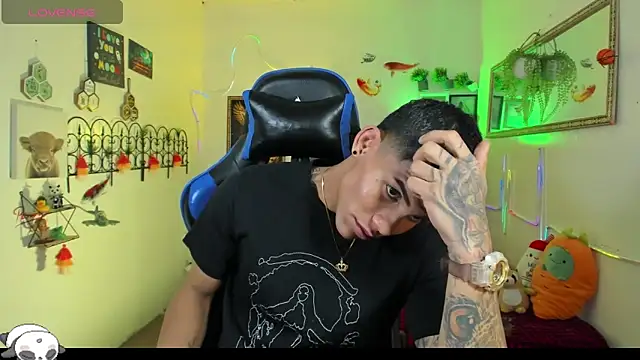 Damian_latinxxx: απευθείας συνομιλία ΧΧΧ