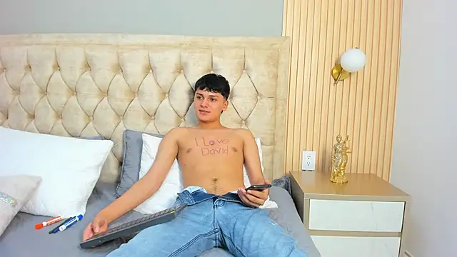 Maxii18_'s Live XXX Chat