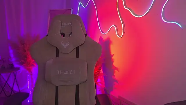 AgataWillis' Live XXX Chat