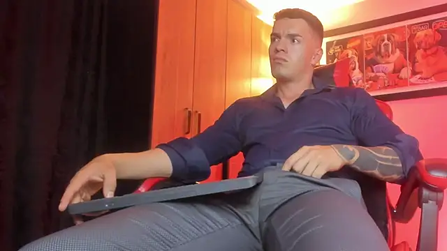 ALPHA_DOMINUS_ Live XXX Chat