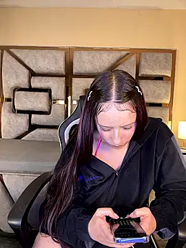 XXX chat uživo modela LUNA_MAIA