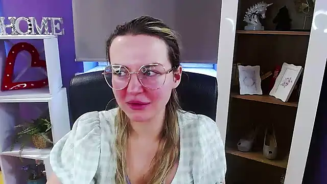 XXX chat uživo modela Zoey_Erotic