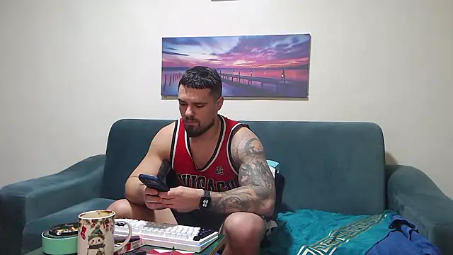 Tiberius_hunk – Live XXX-chat