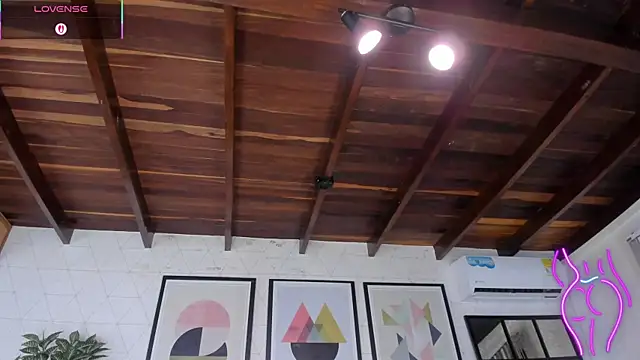 MiaKay1: απευθείας συνομιλία ΧΧΧ