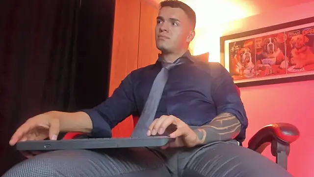 Živý XXX chat ALPHA_DOMINUS_