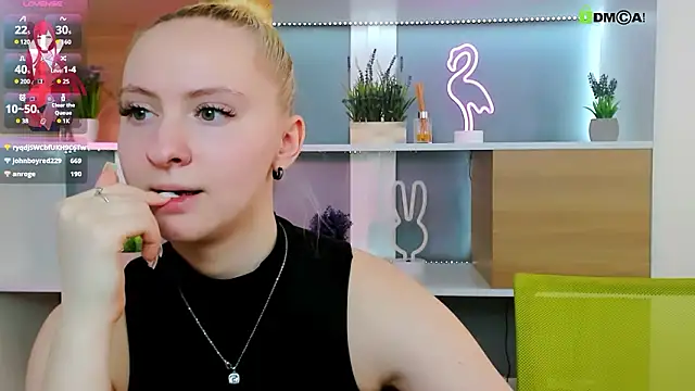 mila_glow1's Live XXX Chat