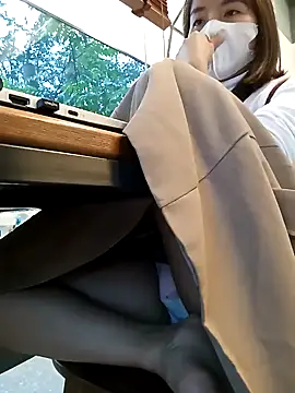 Michiko1 即時 XXX 聊天