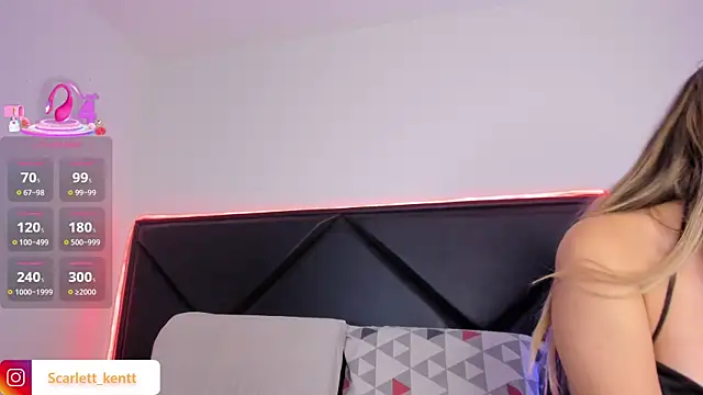 ScarlettAndClark's Live XXX Chat