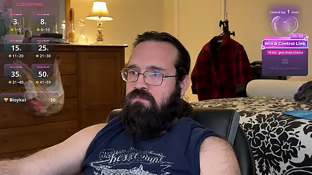 beardedfantasydaddy 即時 XXX 聊天