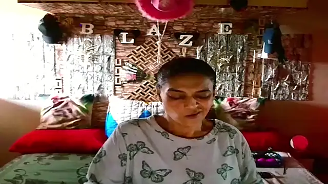 Indian_Blaze00's Live XXX Chat