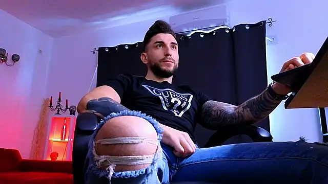 MightyAaron66 라이브 XXX 채팅