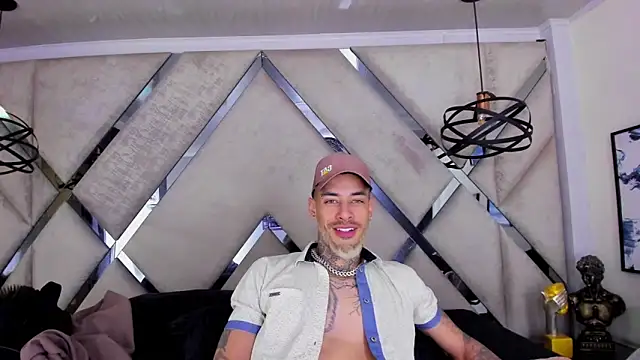 VinzenzRizzo's Live XXX Chat