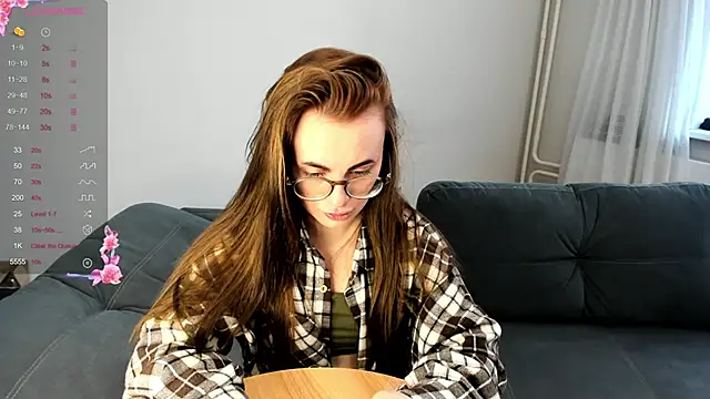 MewStella Adlı Modelin Canlı XXX Sohbeti