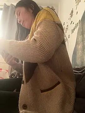 crhong666's Live XXX Chat