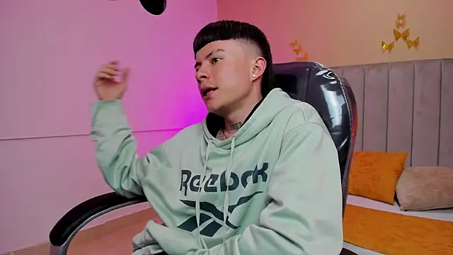 Nascary_Fox's Live XXX Chat