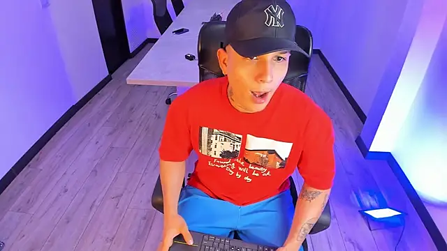 SamuParker's Live XXX Chat