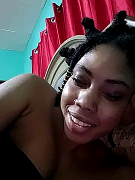 HONEYSWEETS_LIVE élő XXX-chatje