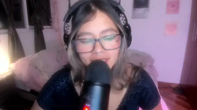 StephaniFox's Live XXX Chat