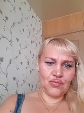 IsabellaBoni's Live XXX Chat