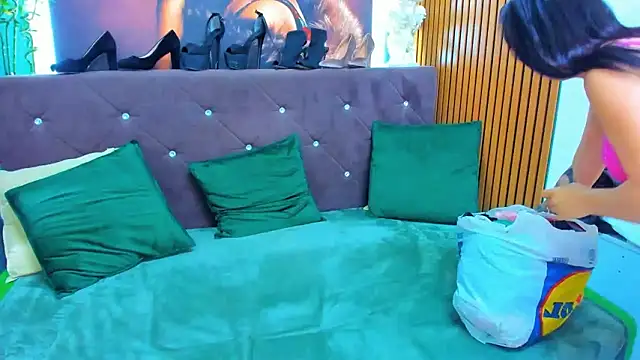 LauraSiin: онлайн-секс-чат