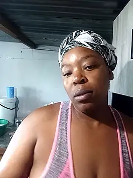 curvyloneah75's Webcam Show