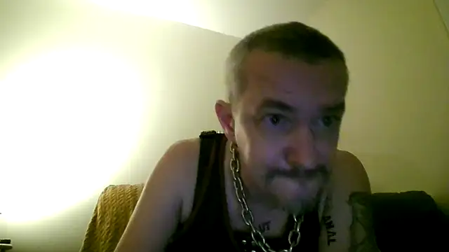 Show modela Nyctalopie8579 na web-kameri